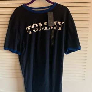 MENS L Tommy Hilfiger tee